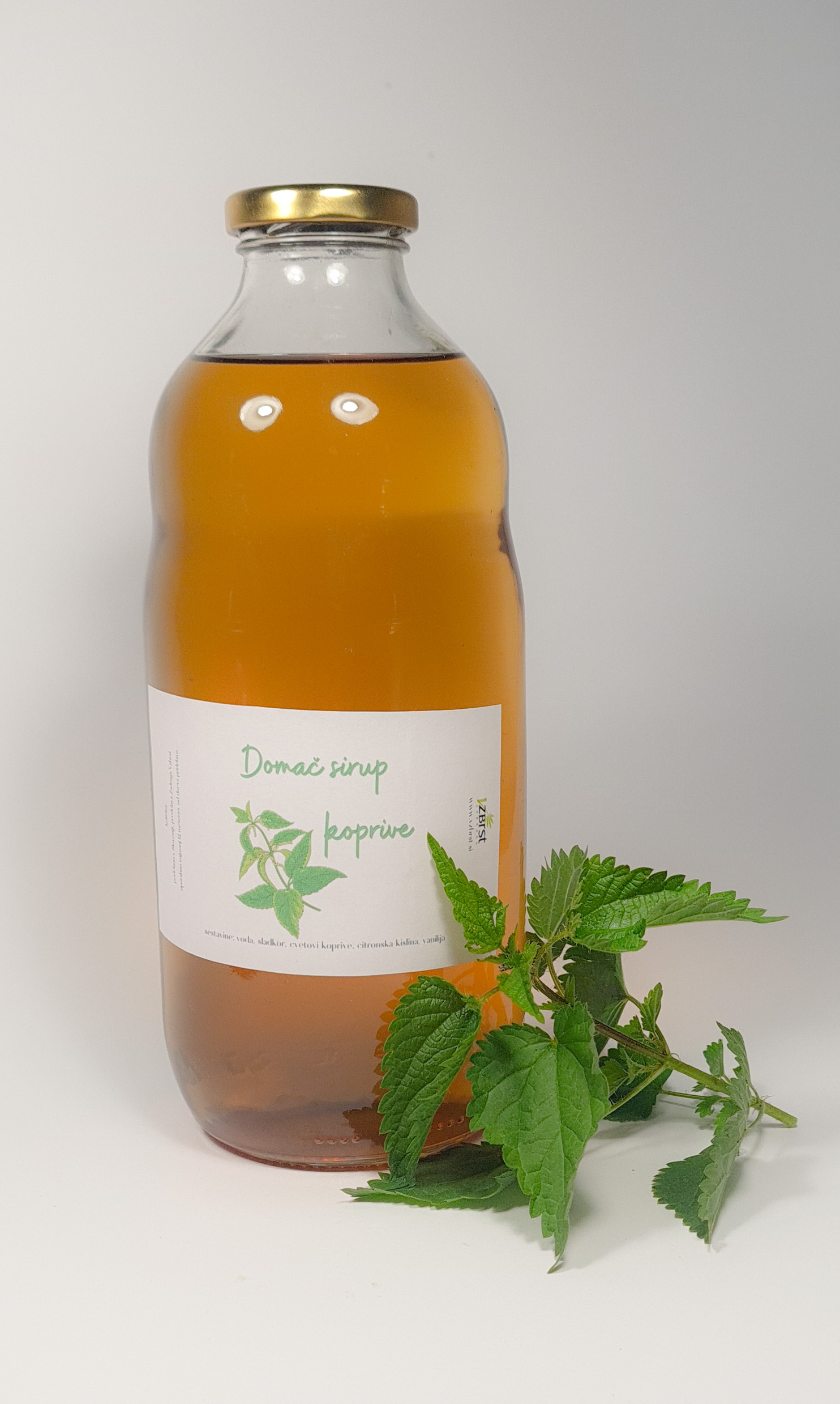 Domači sirup koprive-vzbrst.si